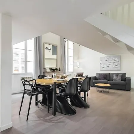 Duplex In Nice Old Town * Ницца