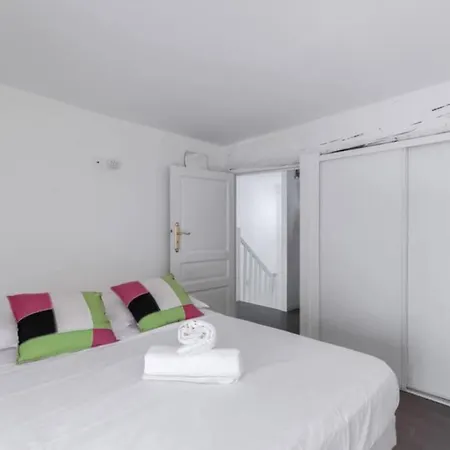 Duplex In Nice Old Town Апартаменты Ницца