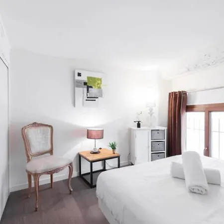 Апартаменты Duplex In Nice Old Town *